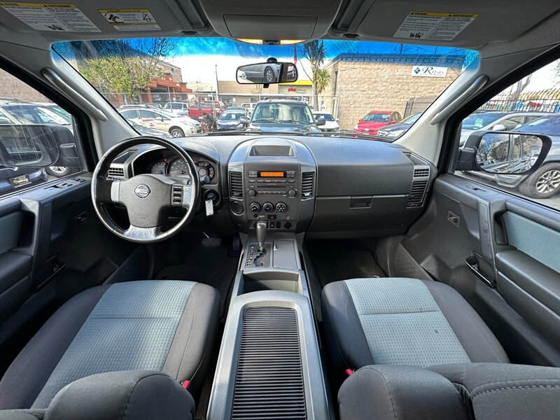 Used 2007 Nissan Titan SE RWD image 15