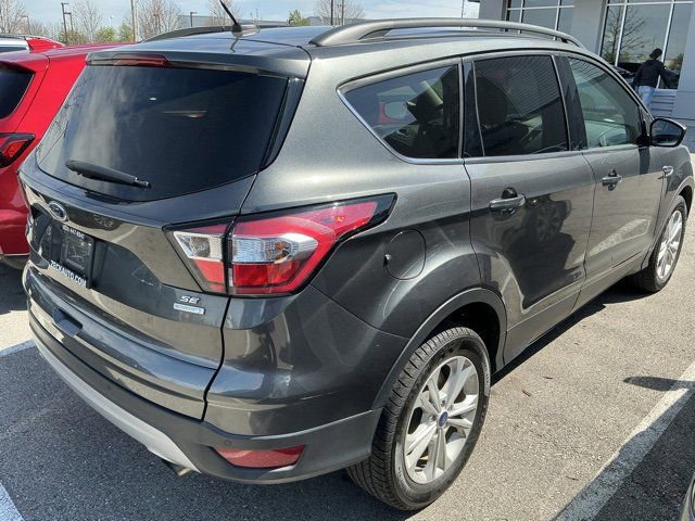 Used 2017 Ford Escape SE w/ Equipment Group 201A image 5