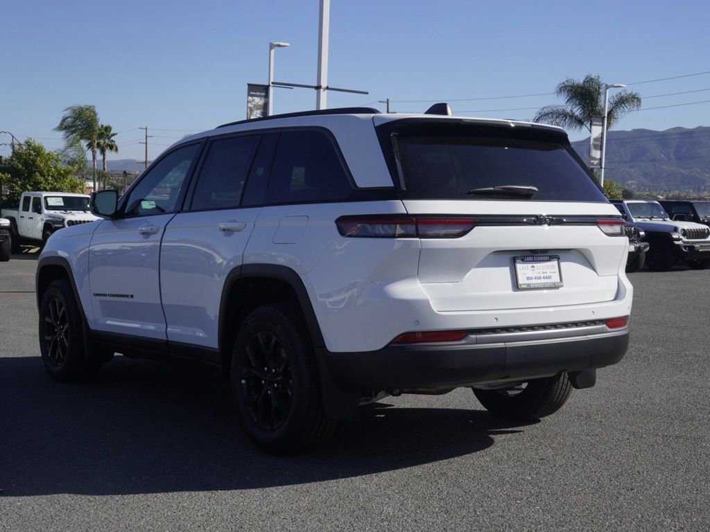 New 2026 Jeep Grand Cherokee Altitude image 6