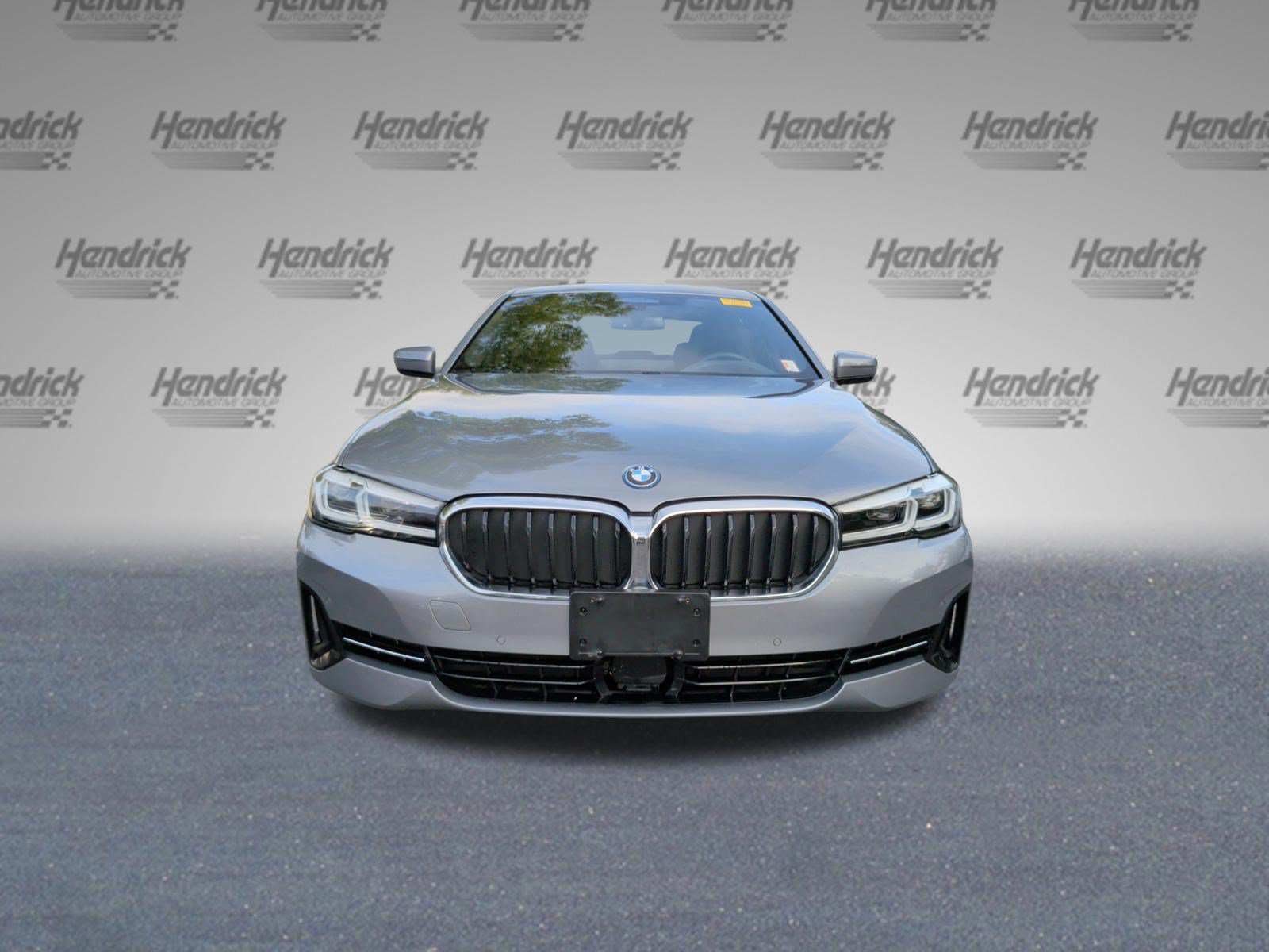 Used 2023 BMW 530e w/ Executive Package RWD image 5