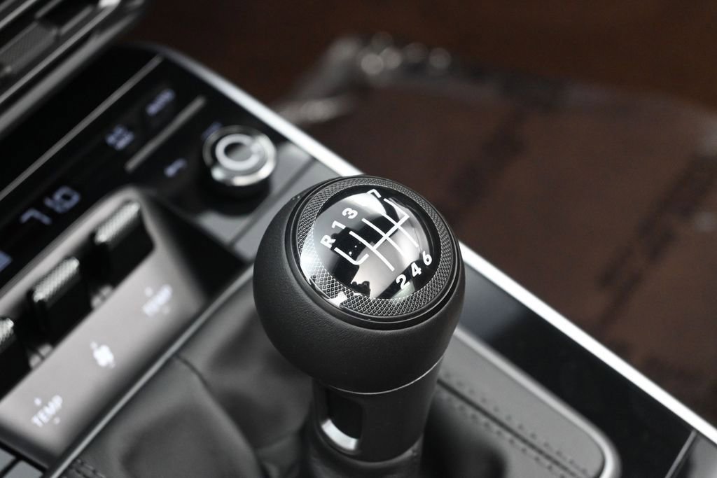Certified 2024 Porsche 911 Targa 4S AWD/4WD image 22