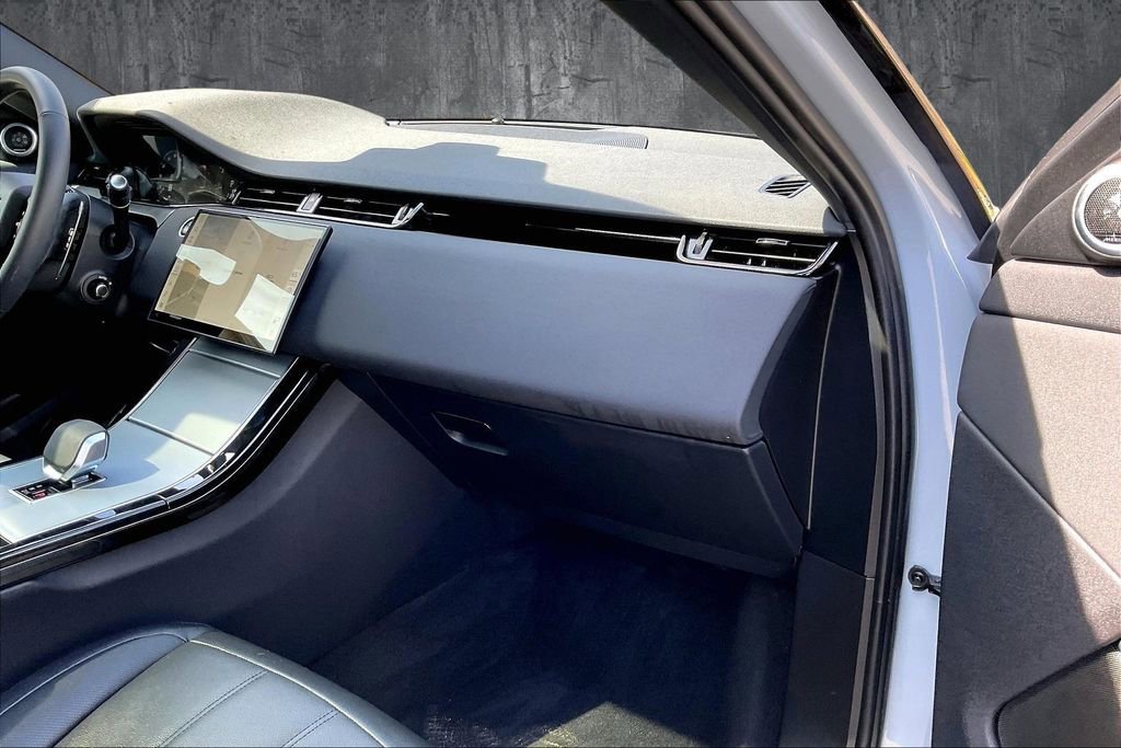 Used 2025 Land Rover Range Rover Evoque S image 26