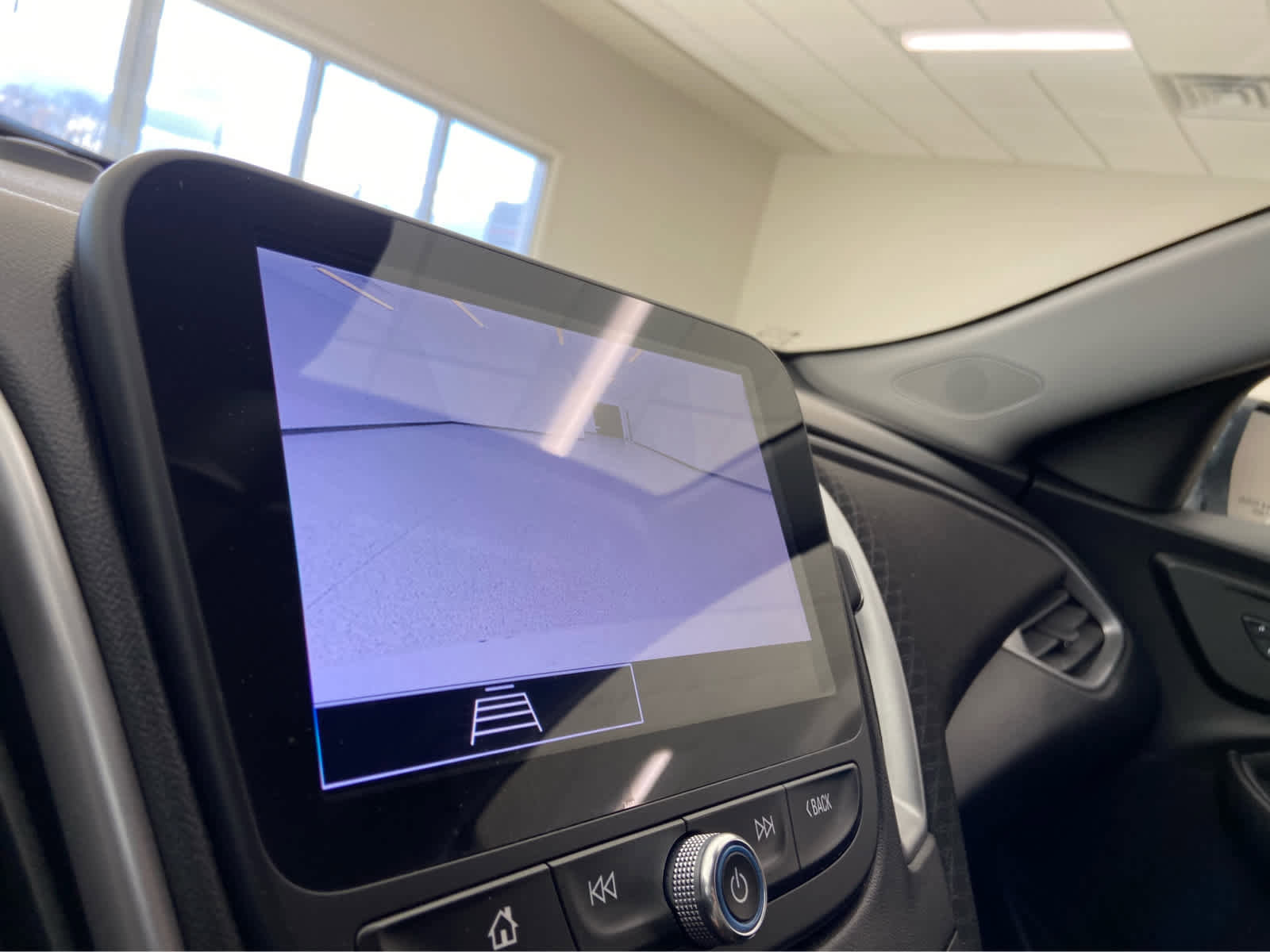 Used 2024 Chevrolet Malibu LT image 29