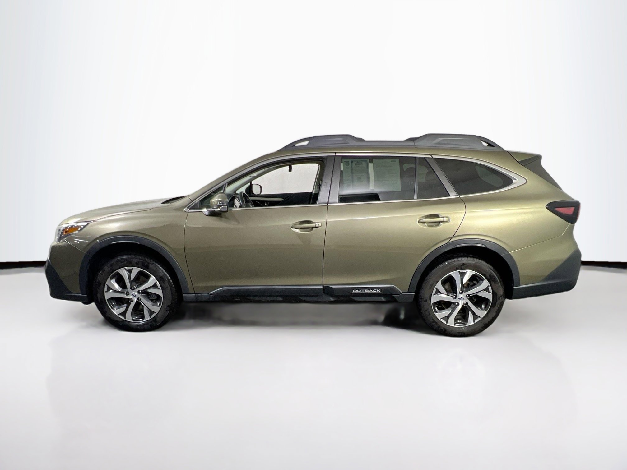 Used 2022 Subaru Outback Limited AWD/4WD image 8