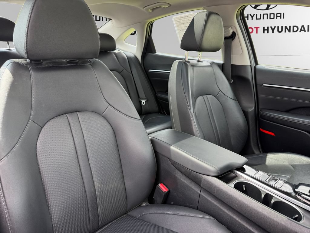 Certified 2023 Hyundai Sonata Limited w/ Cargo Package FWD image 13