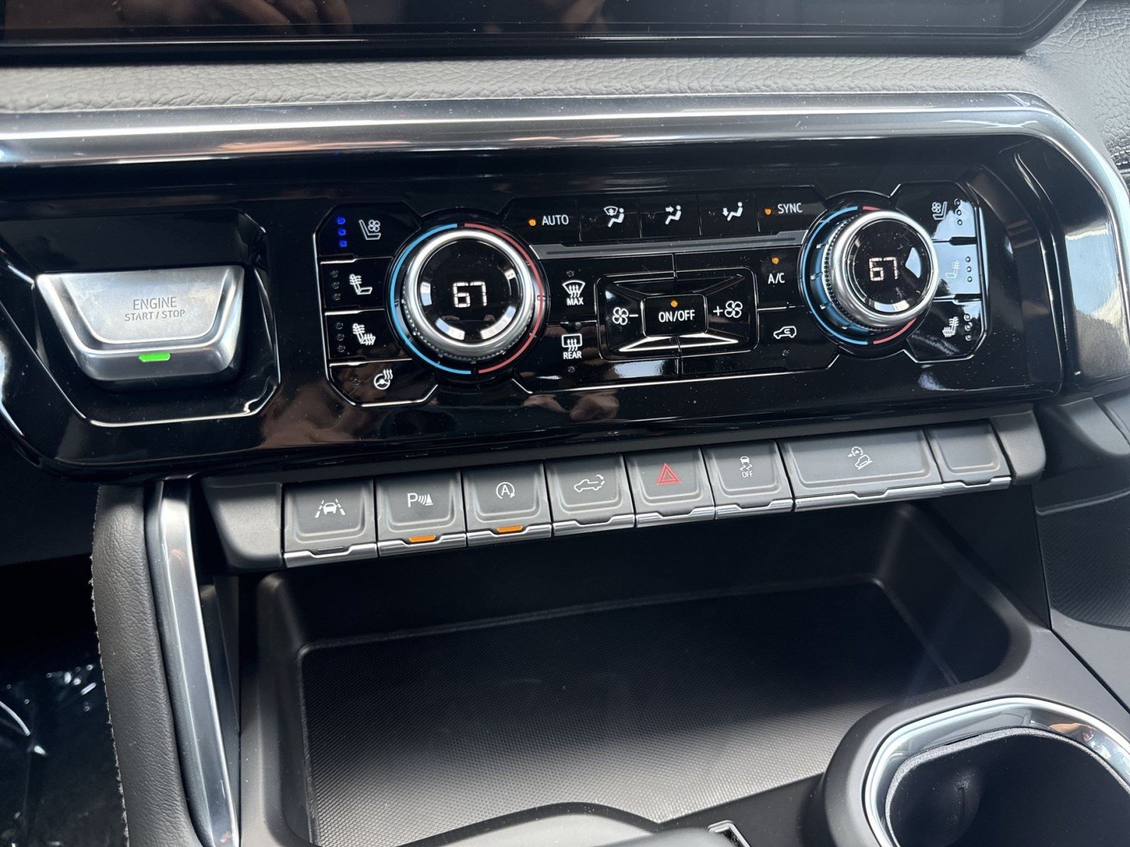 New 2026 GMC Sierra 1500 Denali AWD/4WD image 16