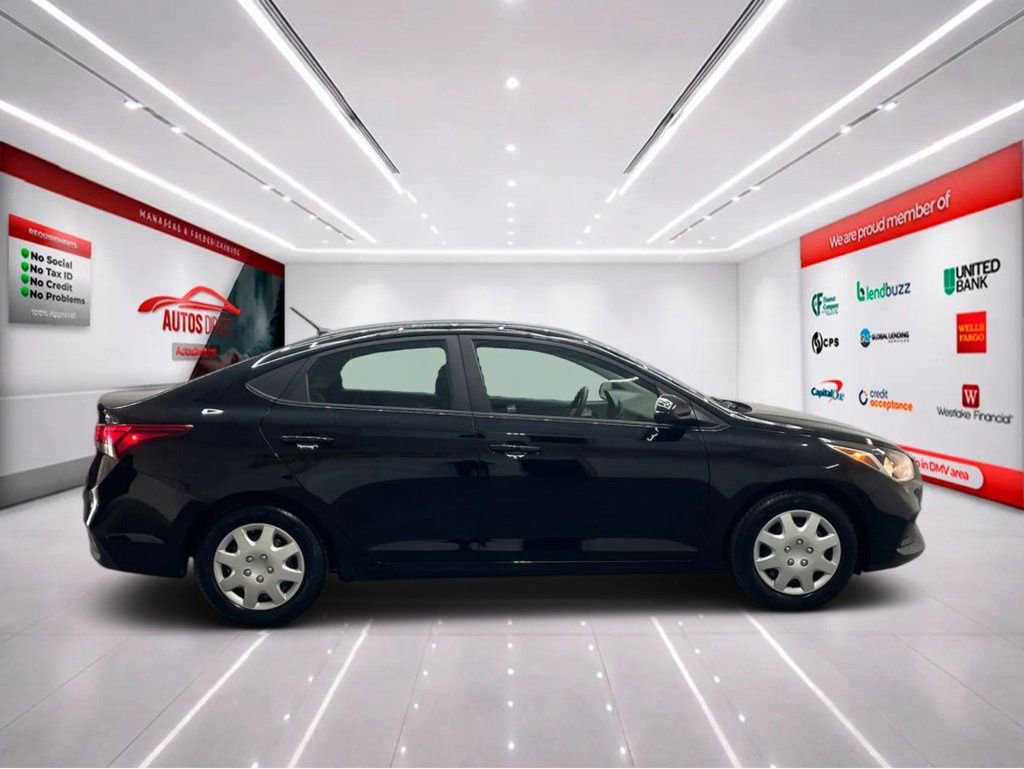 Used 2021 Hyundai Accent SE image 9