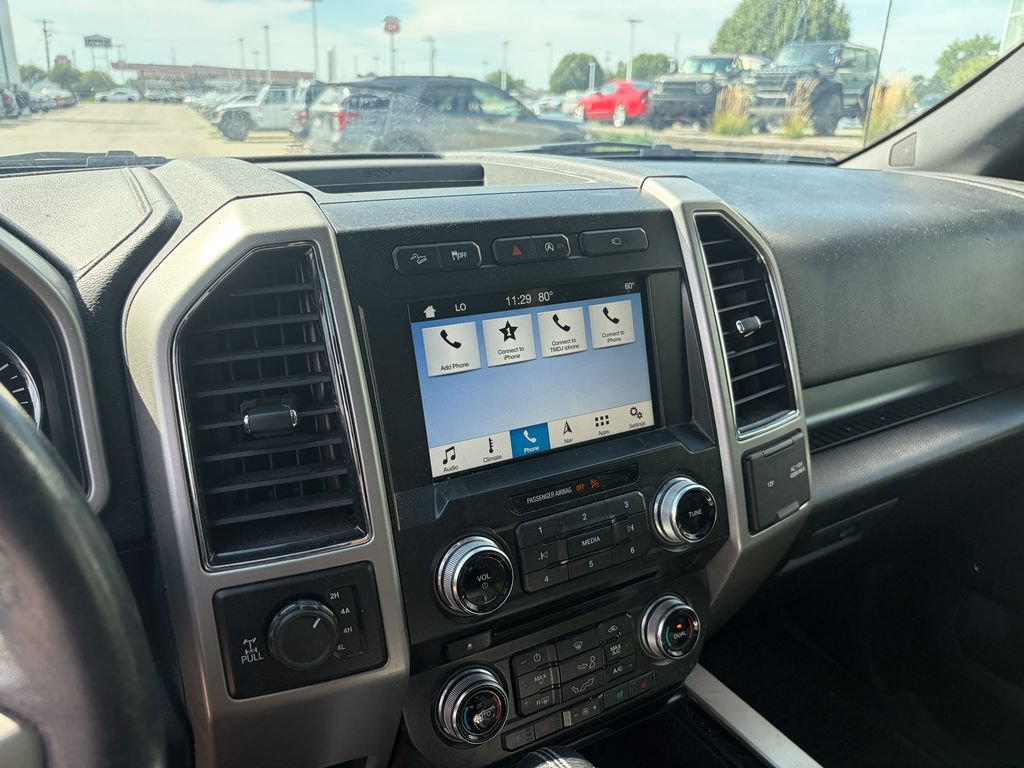Used 2017 Ford F150 Lariat w/ Equipment Group 502A Luxury AWD/4WD image 18