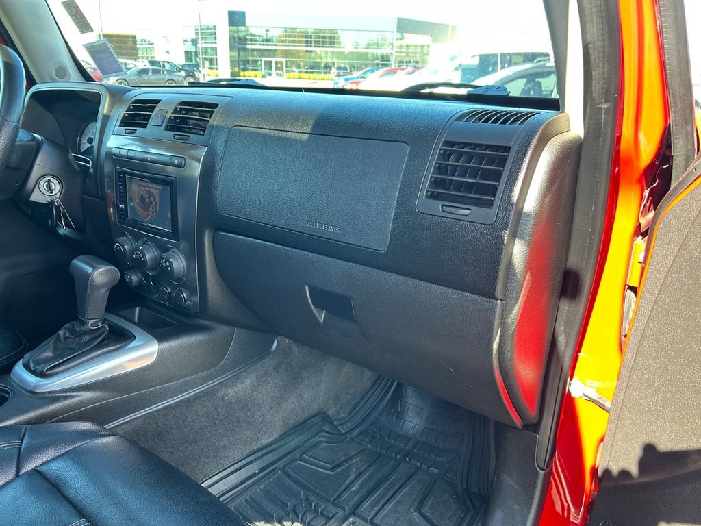 Used 2010 HUMMER H3 image 21