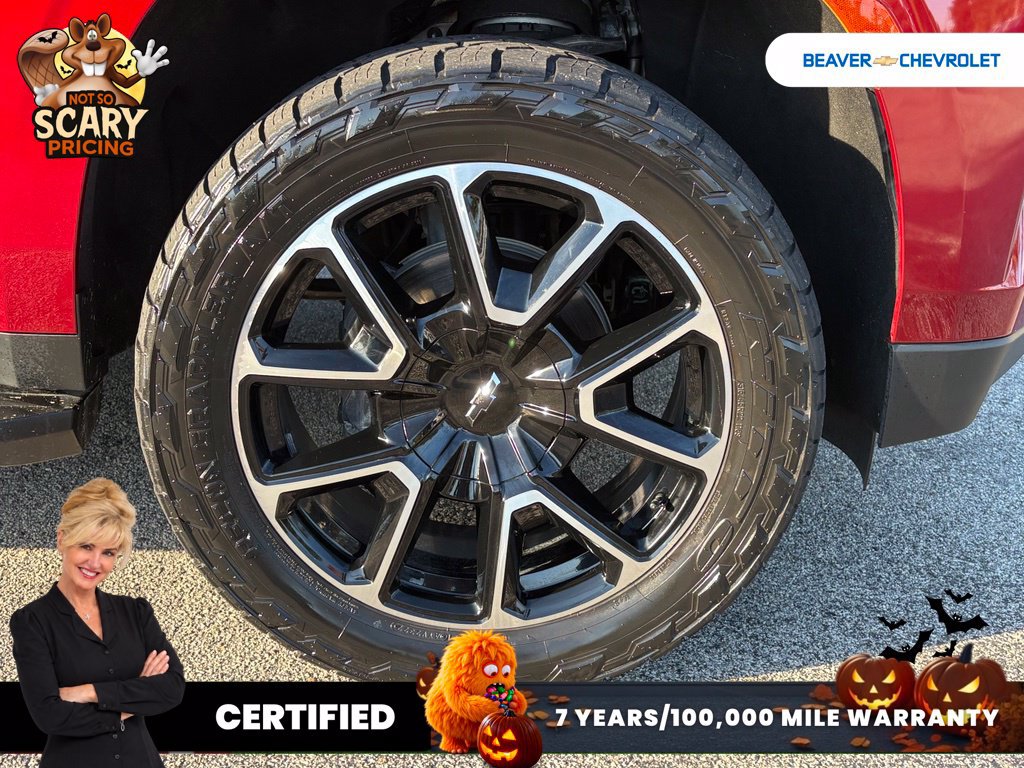 Used 2024 Chevrolet Suburban RST w/ Luxury Package AWD/4WD image 9