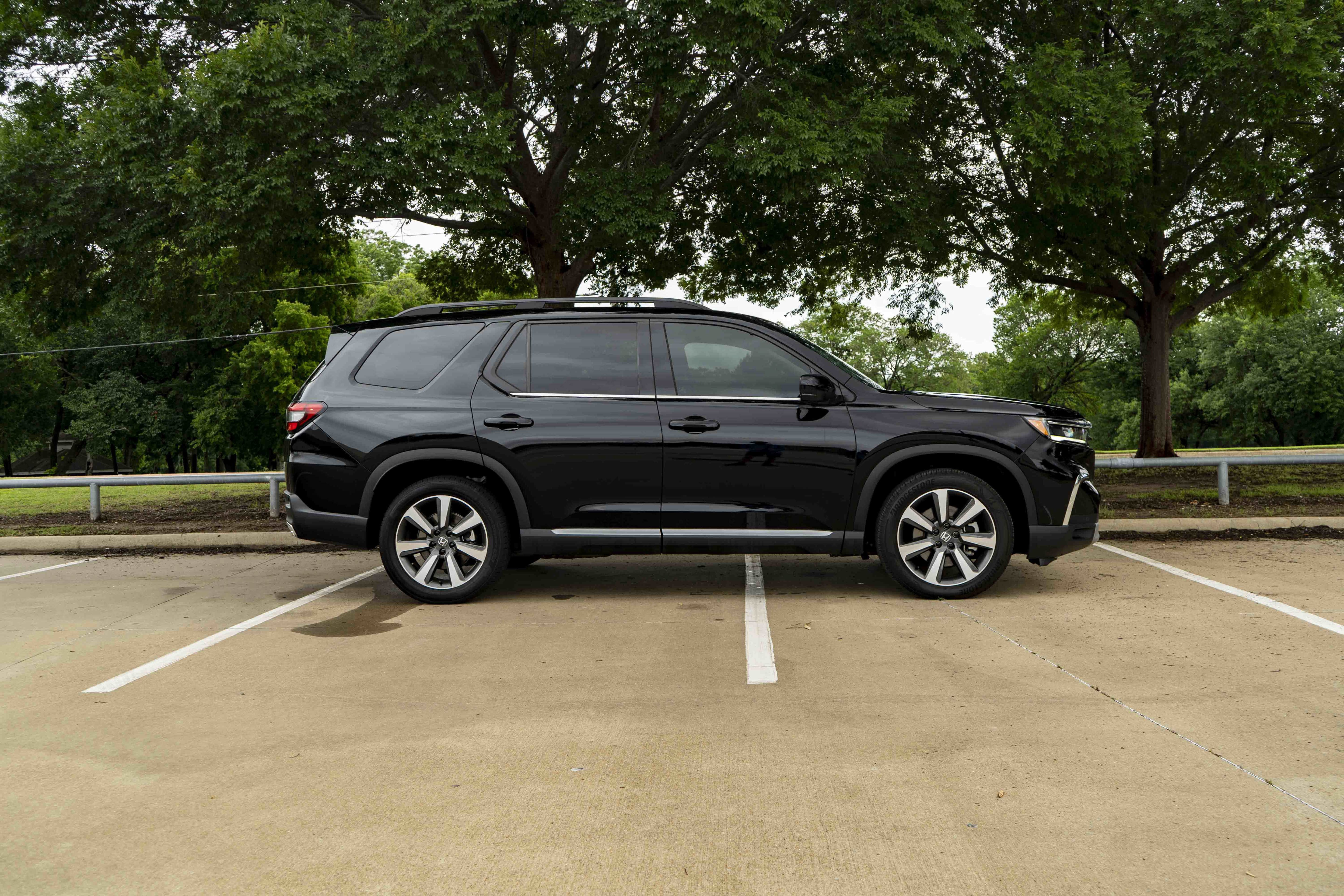 Certified 2025 Honda Pilot Elite image 10
