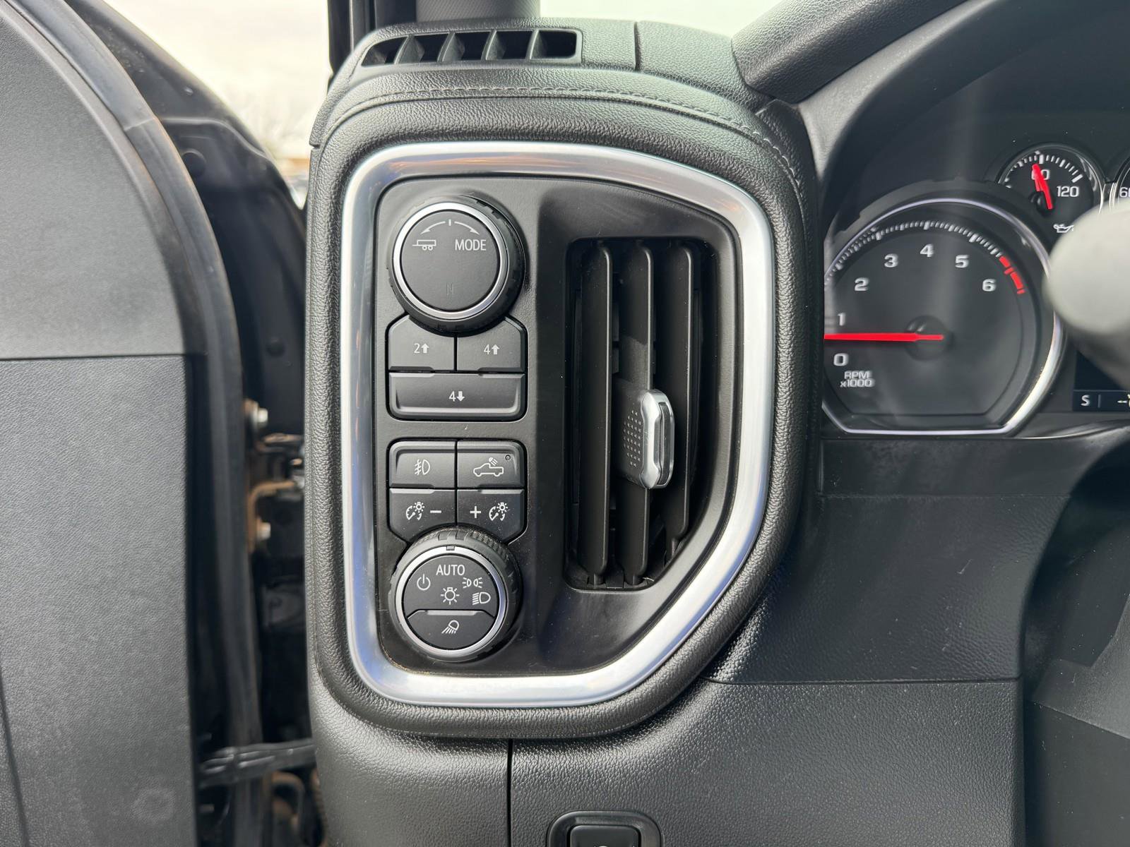 Used 2020 Chevrolet Silverado 2500 LT w/ All Star Edition image 19