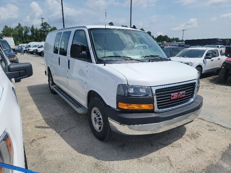 Used 2024 GMC Savana 2500 w/ Driver Convenience Package RWD image 2