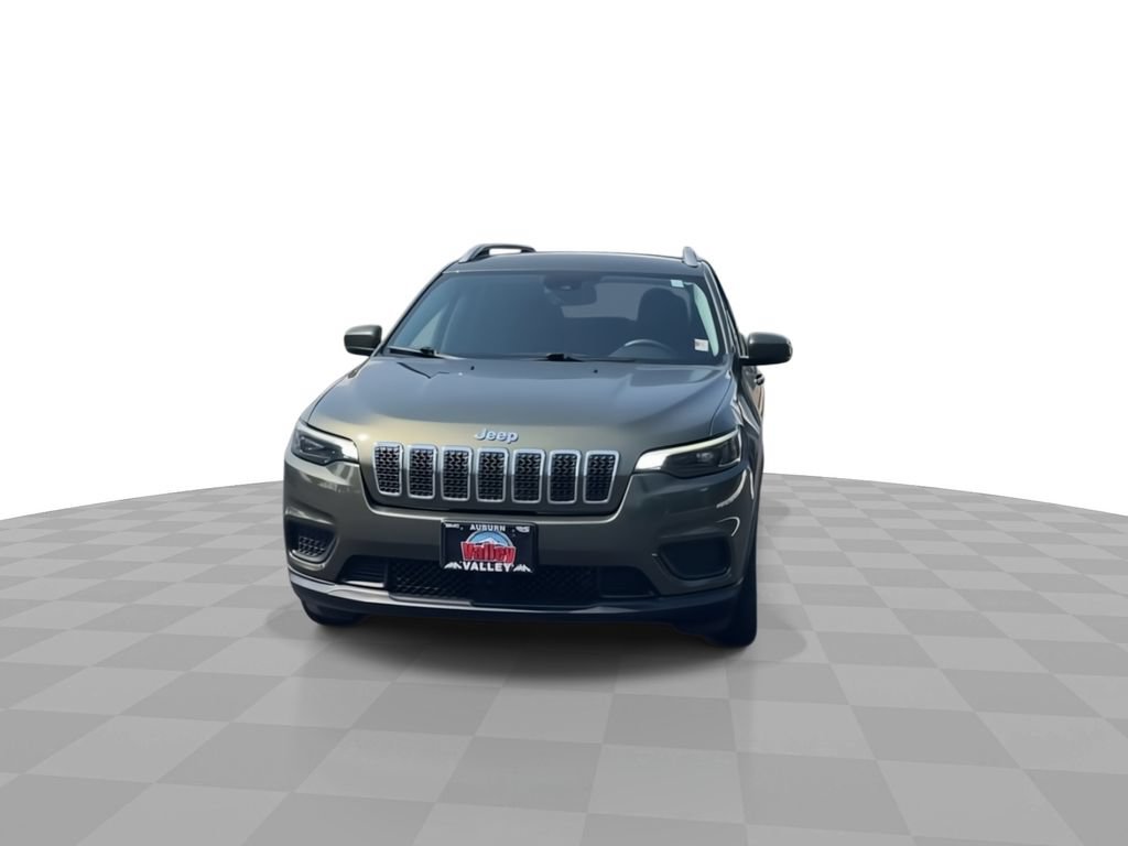 Used 2021 Jeep Cherokee Latitude FWD image 3