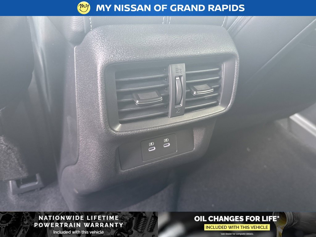 New 2026 Nissan Murano SV AWD/4WD image 9