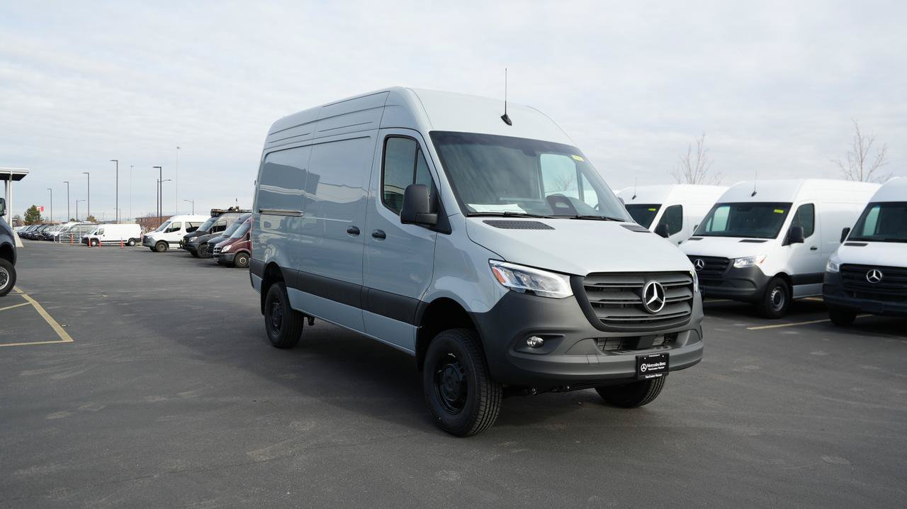 New 2026 Mercedes-Benz Sprinter 2500 image 3