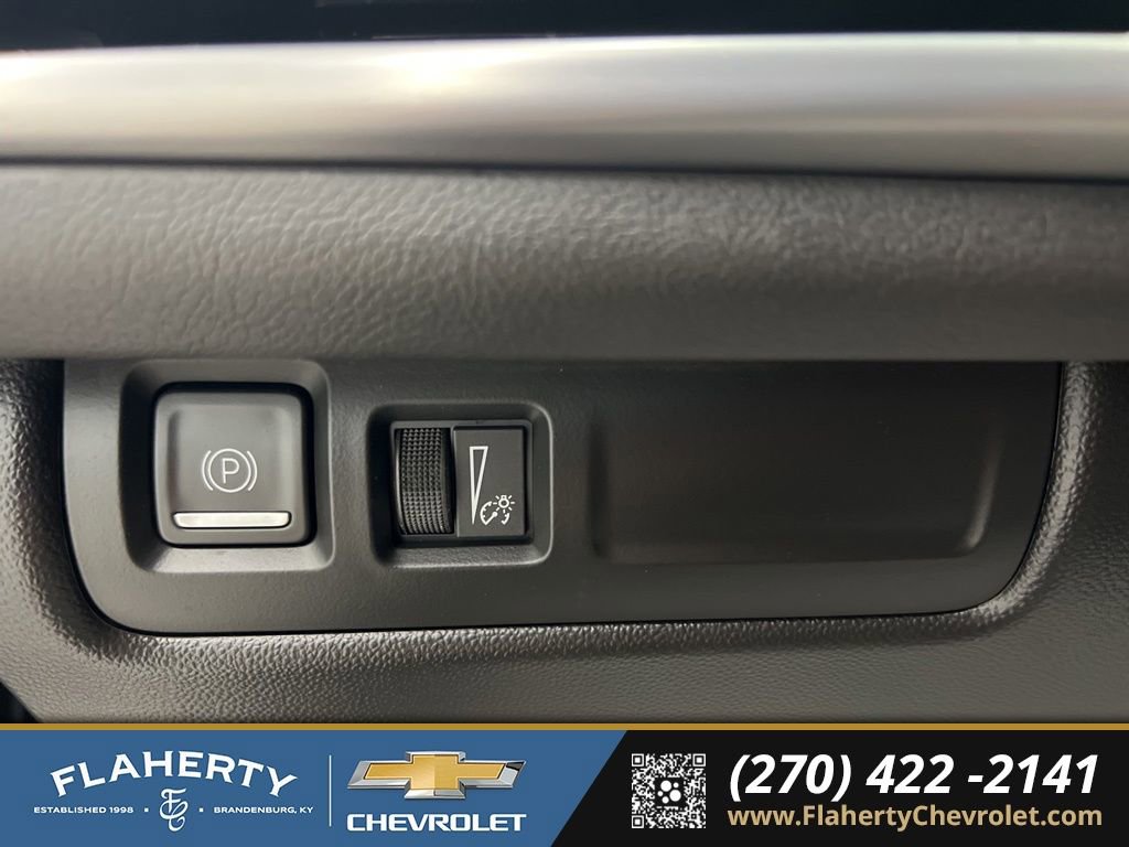 Used 2024 Cadillac XT4 Sport image 25