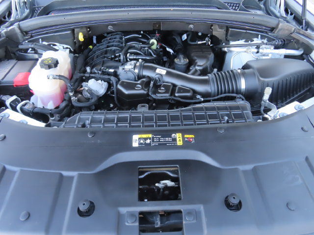 Used 2023 Jeep Grand Cherokee L Laredo AWD/4WD image 14