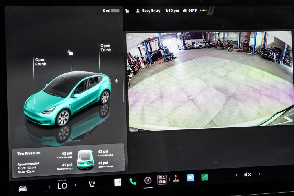 Used 2023 Tesla Model Y Long Range AWD/4WD image 28