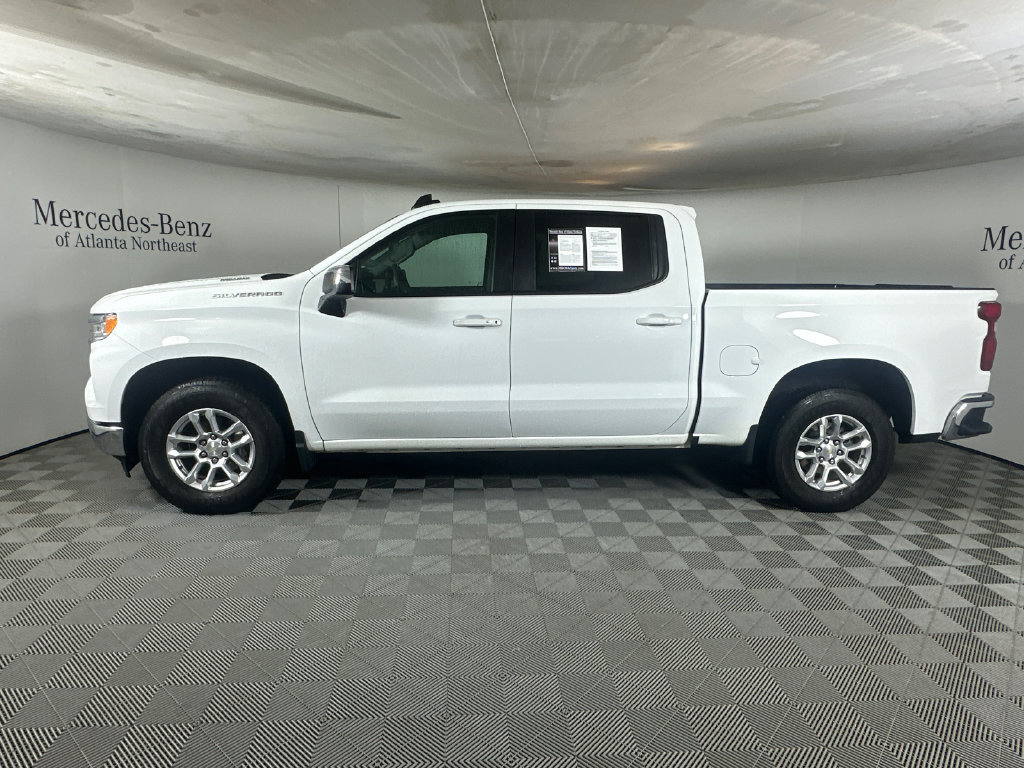 Used 2023 Chevrolet Silverado 1500 LT w/ Protection Package RWD image 4