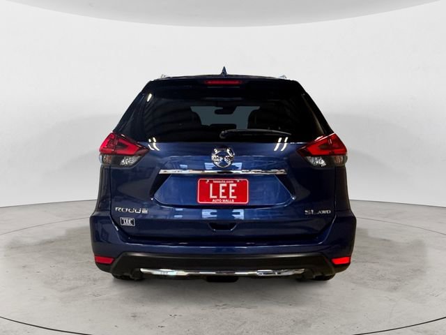 Used 2018 Nissan Rogue SL image 4