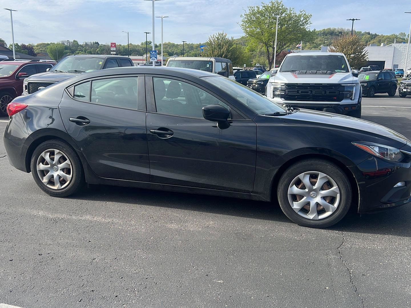 Used 2015 MAZDA MAZDA3 i Sport FWD image 3