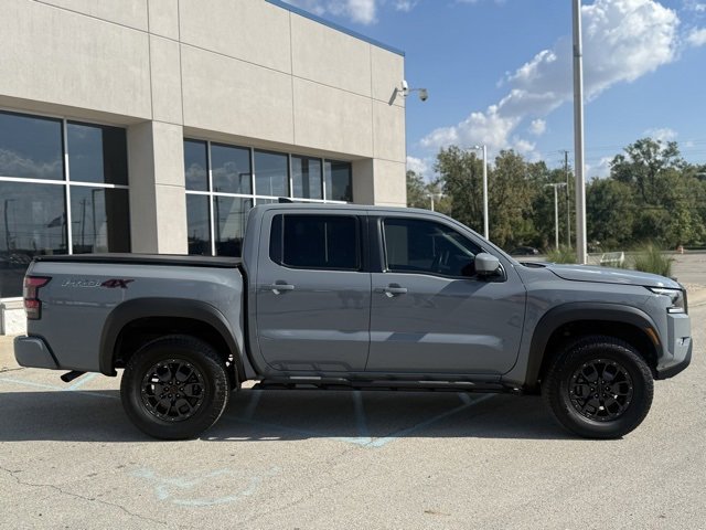 Used 2023 Nissan Frontier PRO-4X w/ Pro-4X Premium Package image 2