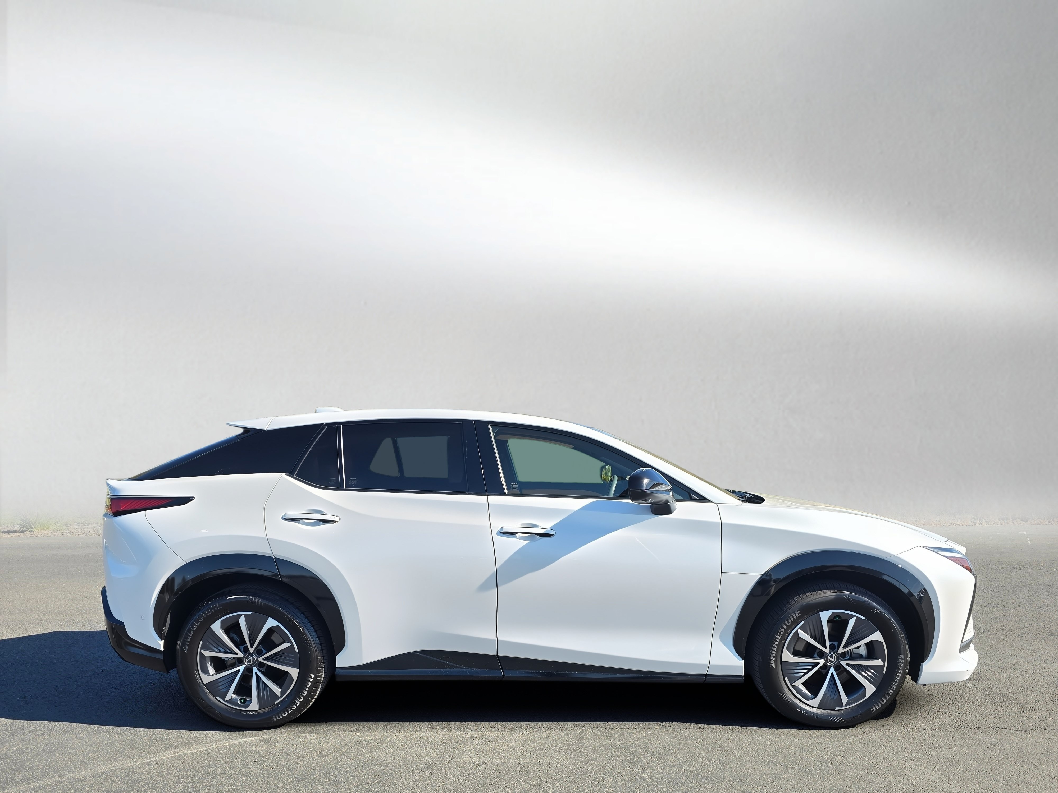 Used 2023 Lexus RZ 450e Premium w/ Technology Package AWD/4WD image 6