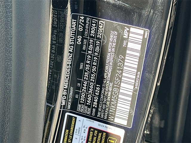 Used 2025 Mercedes-Benz GLC 350e 4MATIC image 30