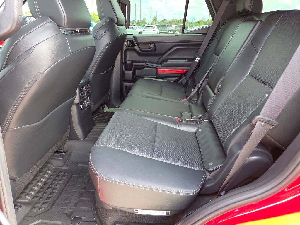 Used 2025 Toyota 4Runner TRD Off-Road Premium AWD/4WD image 18