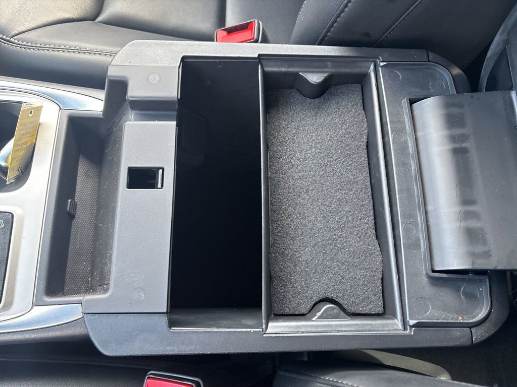 Used 2022 Ford Explorer XLT w/ Equipment Group 202A image 34