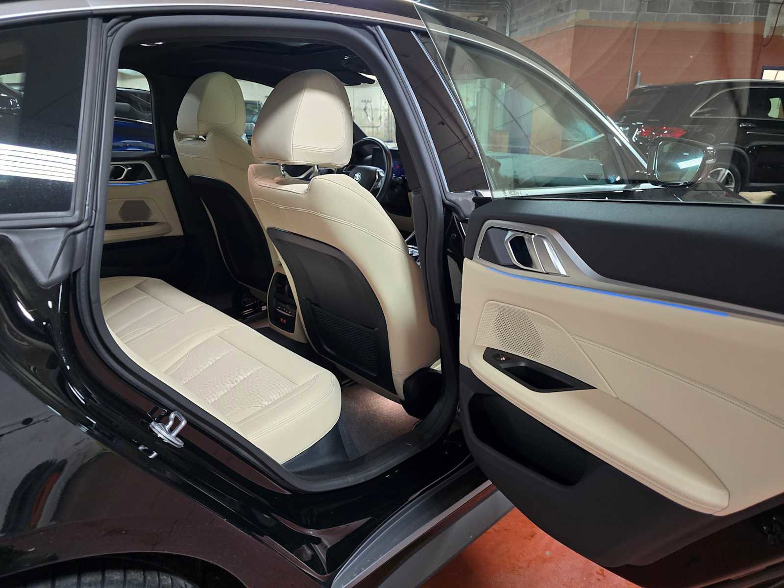 Used 2024 BMW i4 eDrive35 w/ Premium Package image 14