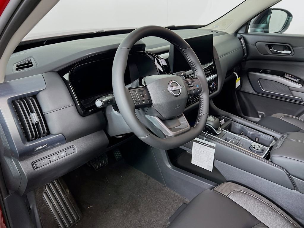 New 2026 Nissan Pathfinder SL image 8