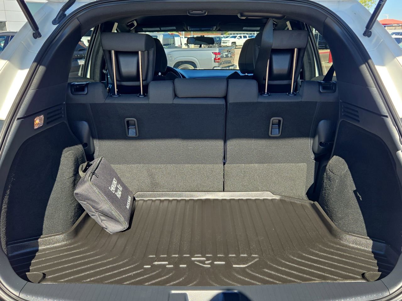 Used 2022 Honda HR-V Sport image 12