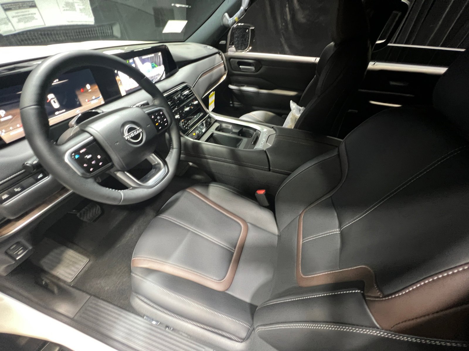 New 2026 Nissan Armada SL w/ Captain's Chari Seat Package image 33