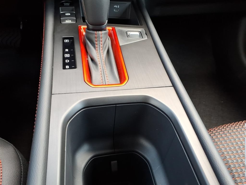New 2026 Nissan Kicks SR w/ Cold Weather Package FWD image 21
