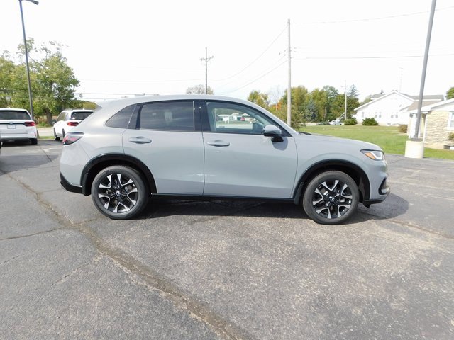 New 2026 Honda HR-V EX-L image 2