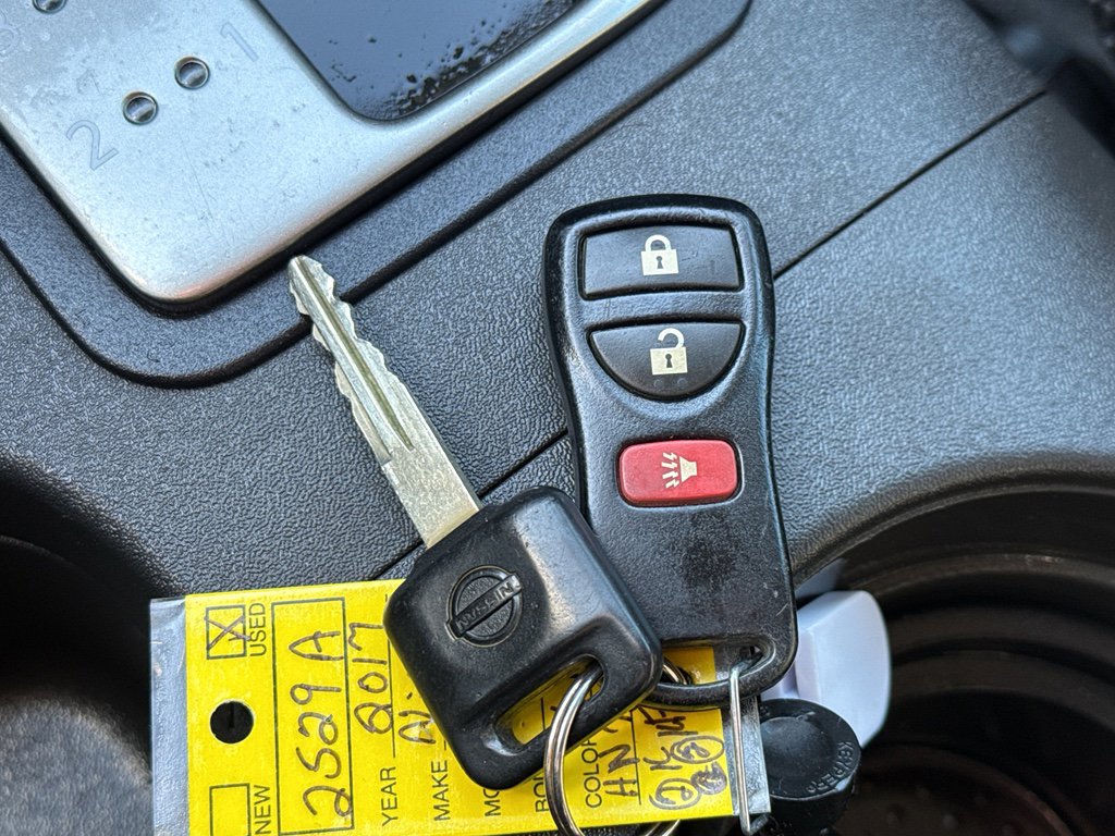 Used 2017 Nissan Frontier PRO-4X image 33