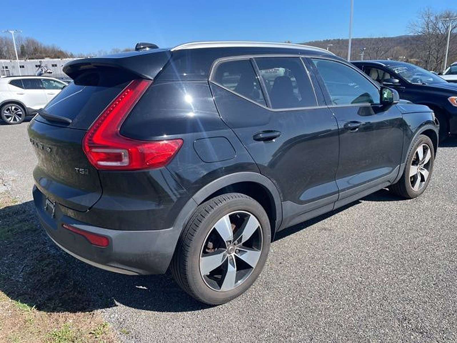Used 2020 Volvo XC40 T5 Momentum AWD/4WD image 9