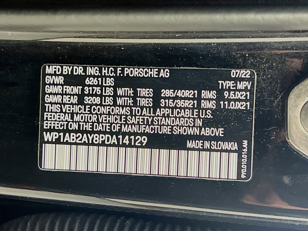 Certified 2023 Porsche Cayenne S Platinum image 34