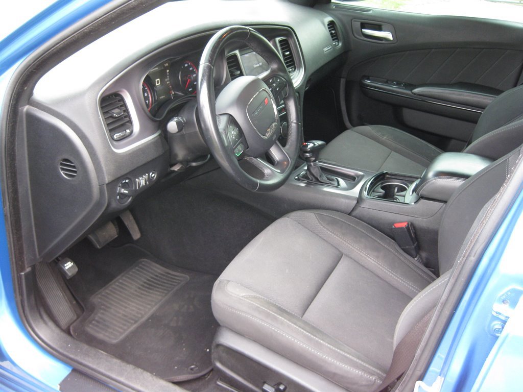 Used 2019 Dodge Charger SXT w/ Plus Group image 11