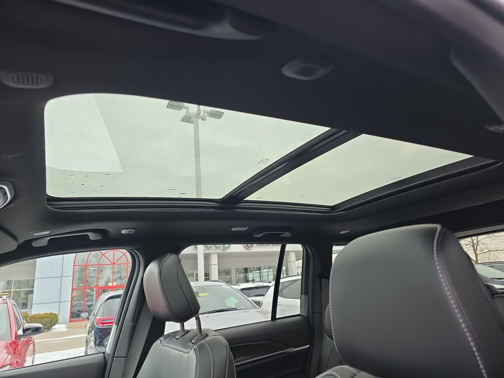 New 2026 Jeep Grand Cherokee Limited image 10