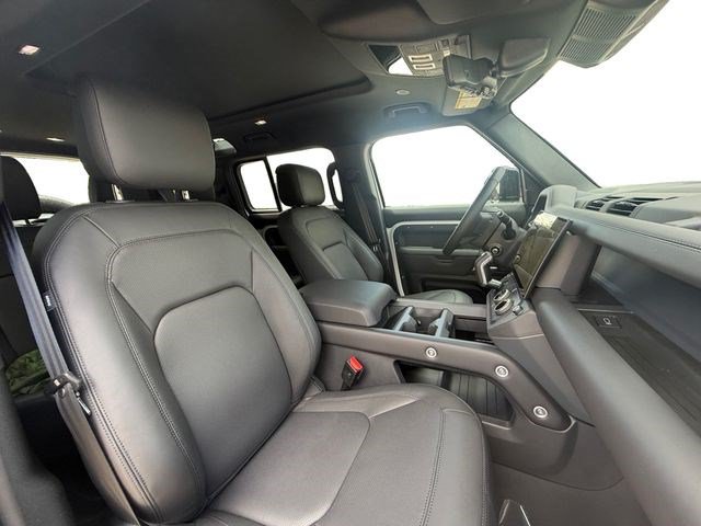 New 2026 Land Rover Defender 110 X-Dynamic SE AWD/4WD image 16