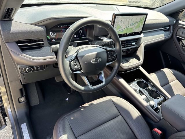Used 2025 Ford Explorer Platinum w/ LUX Leather Package image 26