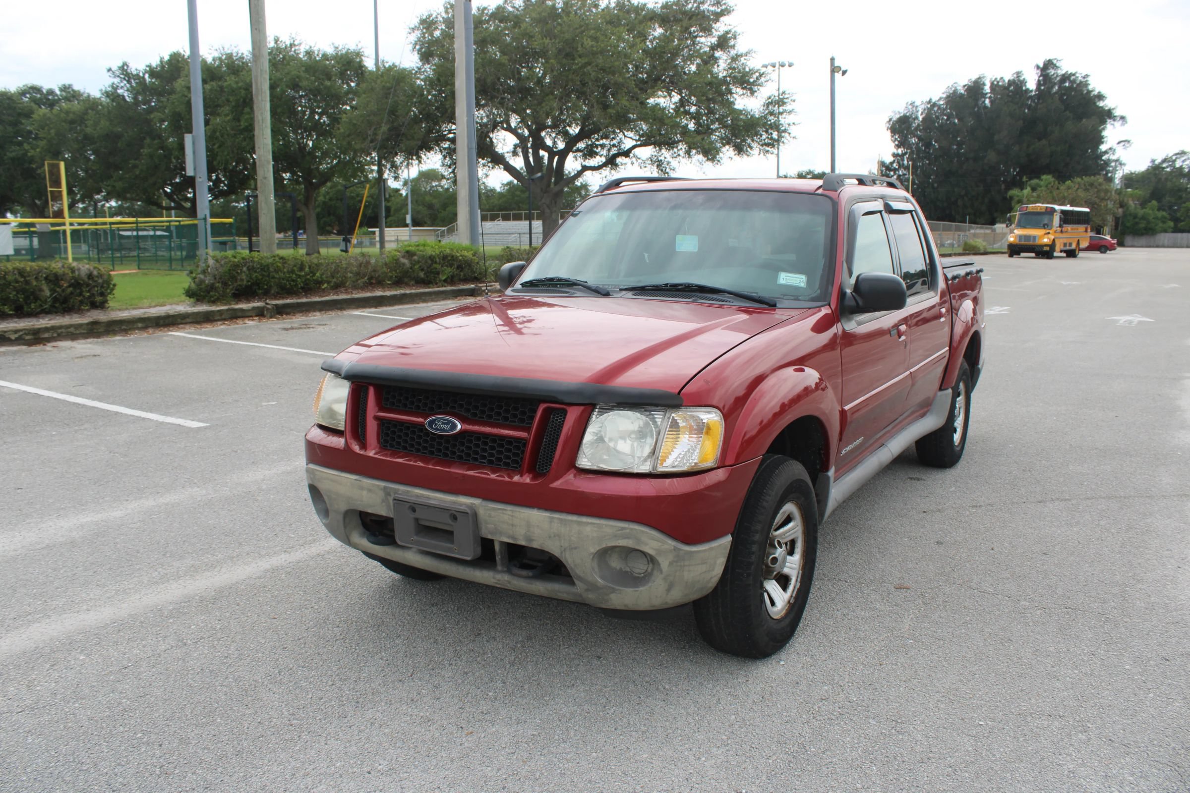 Used 2001 Ford Explorer Sport Trac 4x4 image 30