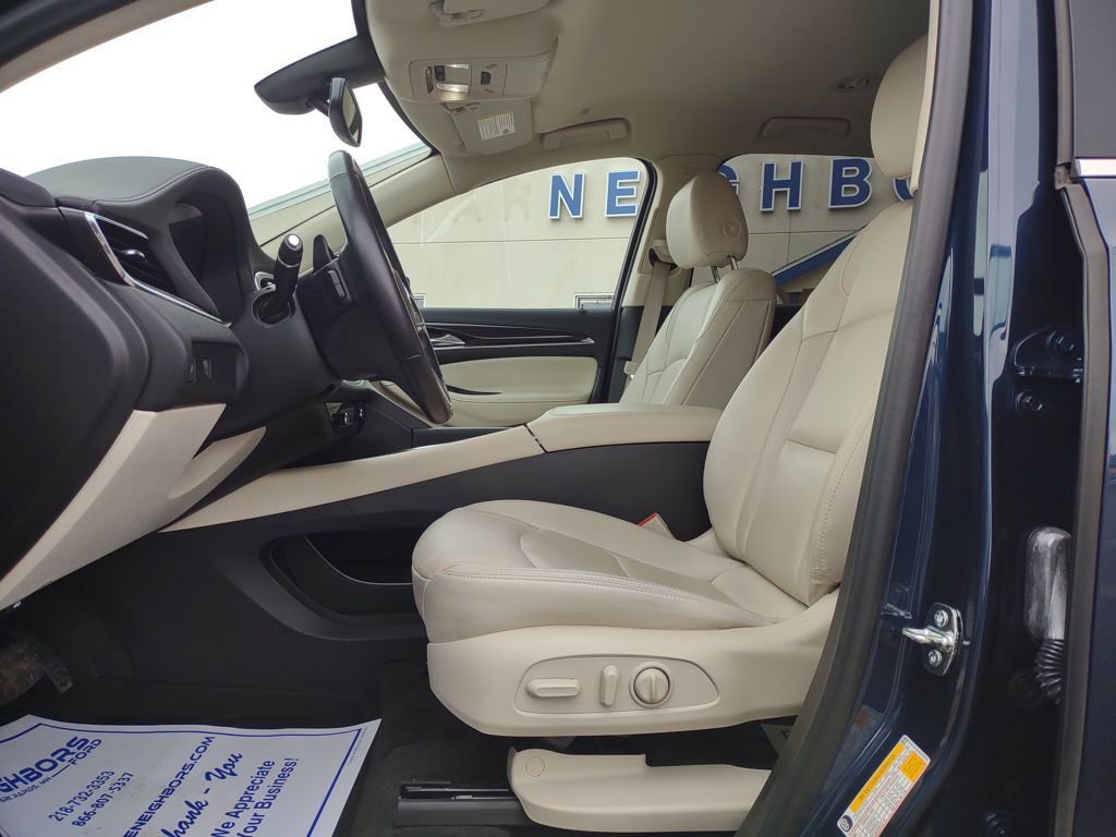 Used 2022 Buick Enclave Essence w/ Trailering Package, 5000 lbs. image 9