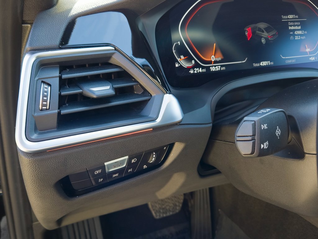 Used 2022 BMW 330i 330i w/ Driving Assistance Package image 13