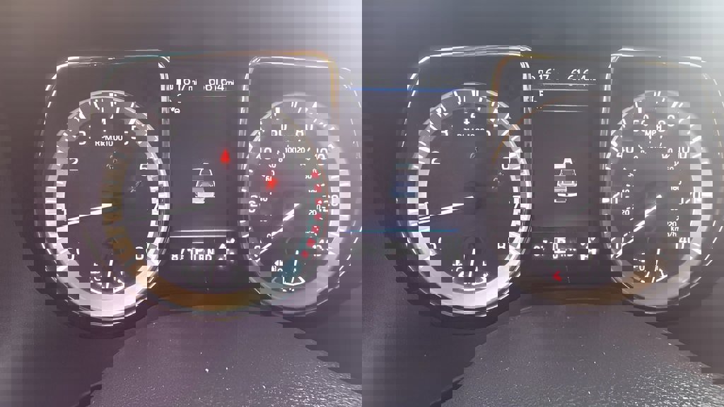 Used 2019 Nissan Titan PRO-4X w/ Pro-4x Convenience Package image 18