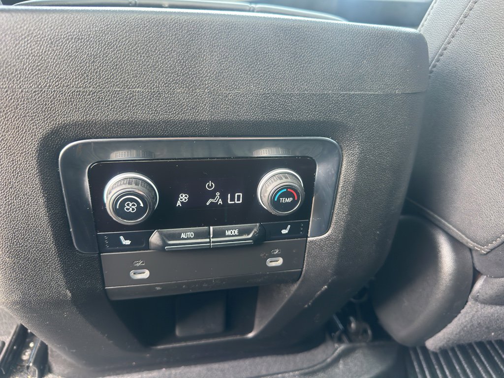 Certified 2024 Chevrolet Tahoe Z71 w/ Luxury Package image 31