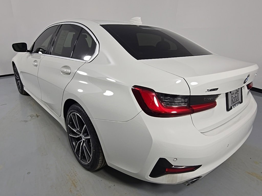 Used 2021 BMW 330i xDrive Sedan w/ Convenience Package image 5